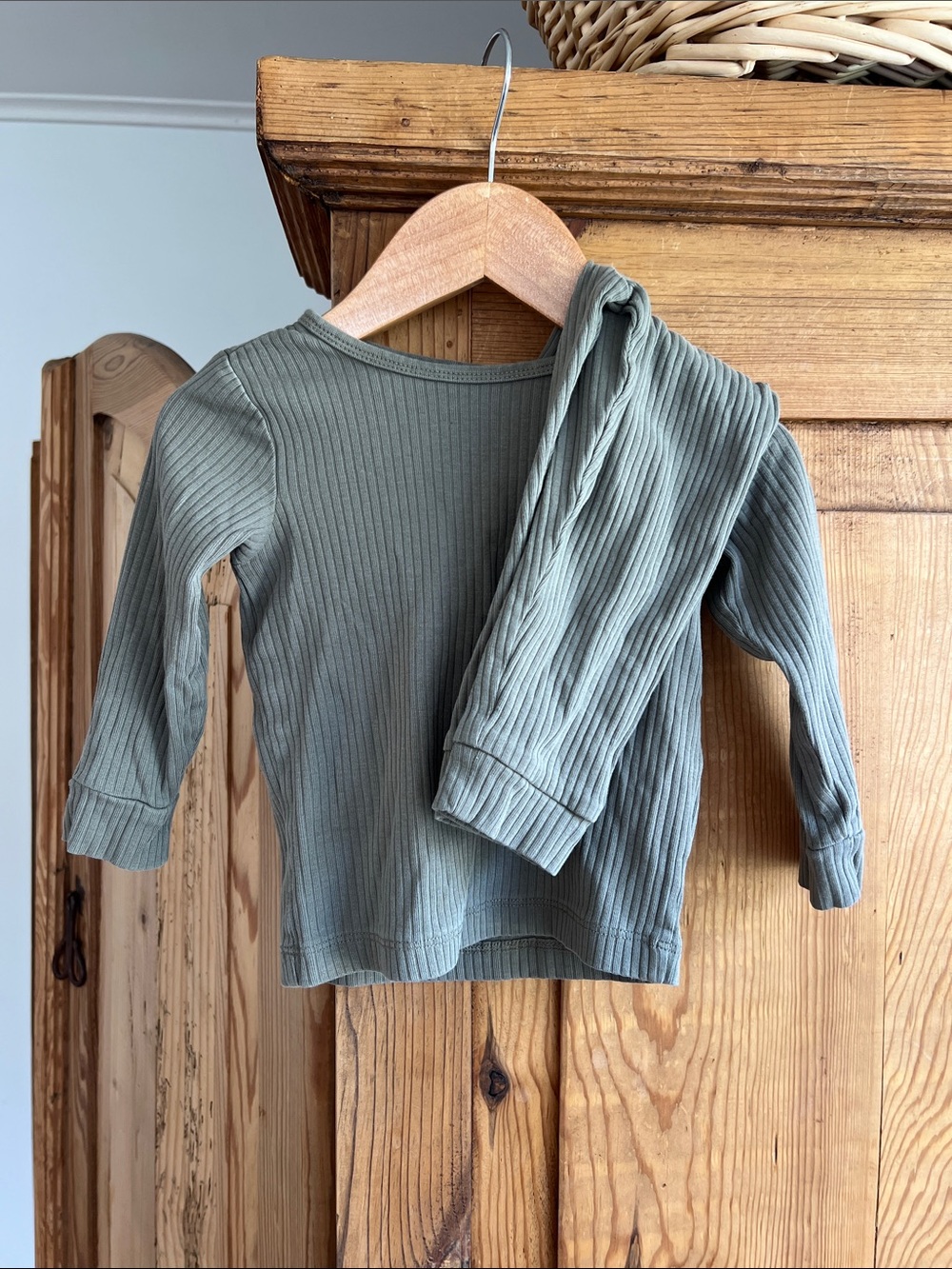 H&M | Ribbed Long-Sleeve Kids Top and Pants in Olive Green